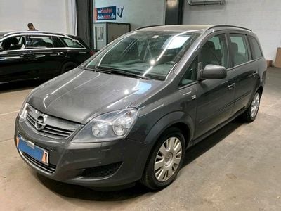 Gebraucht Opel Zafira 125 PS (91 kW) 2012 Braun Van / Kleinbus
