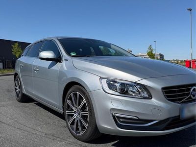 Usata Volvo V60 215 CV (158 kW) 2013 Argento Station wagon