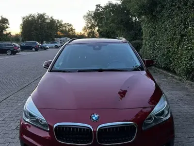 Gebraucht BMW 218 Active Tourer Sport Line 150 PS (110 kW) 2017 Rot Van / Kleinbus