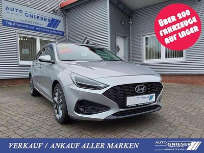 Silber Gebraucht 2024 Hyundai i30 Advantage Kombi | 22.900 € (Fairer Preis)