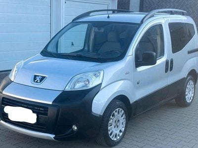 Usata Peugeot Bipper Outdoor 75 CV (55 kW) 2010 Argento Monovolume