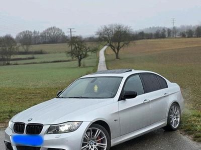 Gebraucht BMW 330 272 PS (200 kW) 2009 Silber Limousine