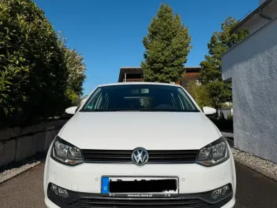 Gebraucht VW Polo Trendline 72 PS (52 kW) 2015 Weiß Kleinwagen