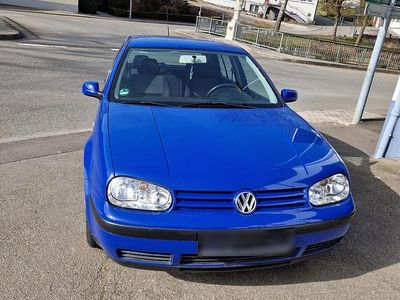 Gebraucht VW Golf IV 75 PS (55 kW) 2000 Blau Kleinwagen