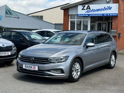 Gebraucht VW Passat Business 150 PS (110 kW) 2023 Silber Kombi