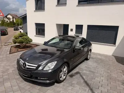 Gebraucht Mercedes E350 Avantgarde 231 PS (169 kW) 2011 Andere Coupé