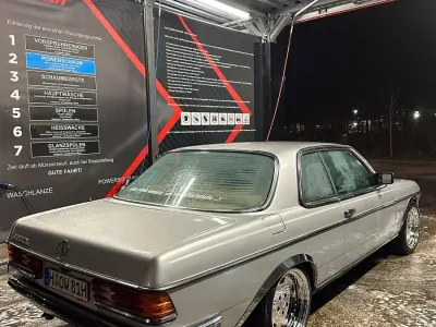 Gebraucht Mercedes 280 176 PS (129 kW) 1978 Silber Coupé