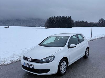 Gebraucht VW Golf VI Style 105 PS (77 kW) 2011 Weiß Kleinwagen