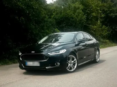 Gebraucht Ford Mondeo Titanium 210 PS (154 kW) 2016 Schwarz Limousine