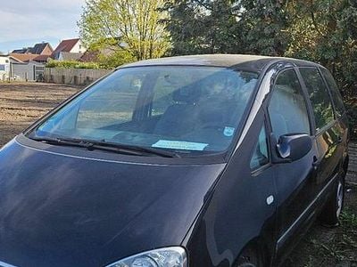 Begagnad Ford Galaxy 115 HK (84 kW) 2005 Svart Minibuss