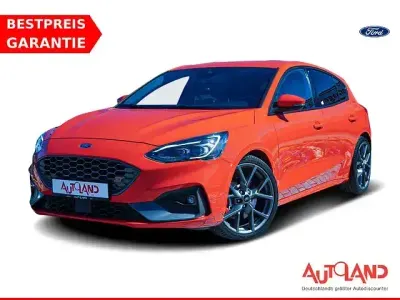 Käytetty Ford Focus ST 280 HP (205 kW) 2020 Punainen Sedan