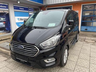 Gebraucht Ford Tourneo Titanium 150 PS (110 kW) 2023 Obsidianschwarz metallic Van / Kleinbus