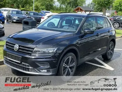 Gebraucht VW Tiguan Highline 179 PS (131 kW) 2018 Deep black perleffekt SUV
