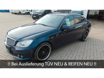 Używany Mercedes C220 170 KM (125 kW) 2013 Niebieski Sedan/Limuzyna
