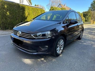 Usata VW Golf Sportsvan LOUNGE 110 CV (80 kW) 2015 Grigio Monovolume