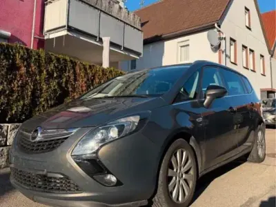 Gebraucht Opel Zafira 140 PS (102 kW) 2015 Braun Van / Kleinbus