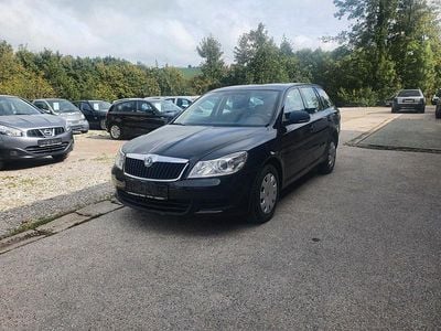 Schwarz Gebraucht 2013 Skoda Octavia Kombi | 4.990 € (Guter Preis)