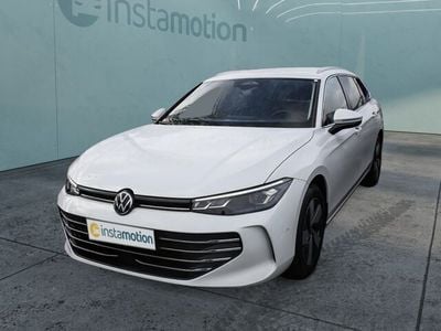 Gebraucht VW Passat Business 150 PS (110 kW) 2024 Weiß Van / Kleinbus