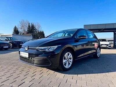 Gebraucht VW Golf VIII Life 116 PS (85 kW) 2022 Deep black Limousine