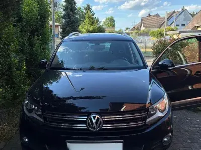 Gebraucht VW Tiguan 122 PS (89 kW) 2011 Schwarz SUV