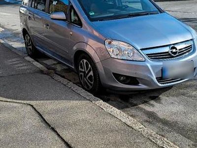 Gebraucht Opel Zafira 140 PS (102 kW) 2009 Silber Van / Kleinbus