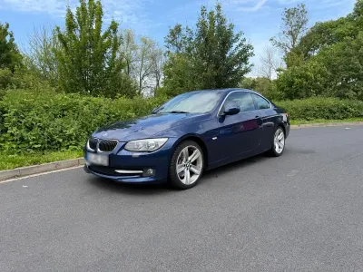 Gebraucht BMW 325 218 PS (160 kW) 2010 Blau Coupé