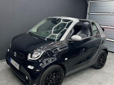 Gebraucht Smart ForTwo Cabrio Passion 90 PS (66 kW) 2016 Schwarz Cabrio
