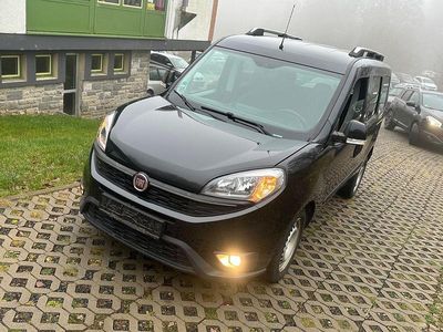 Grau Gebraucht 2016 Fiat Doblò Pop Van / Kleinbus | 6.490 € (Fairer Preis)