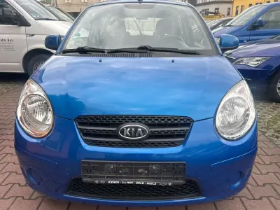Używany Kia Picanto Attract 65 KM (47 kW) 2011 Niebieski Hatchback