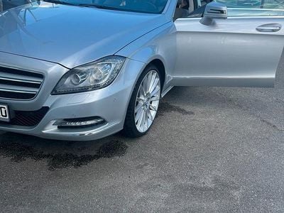 Second-hand Mercedes CLS350 306 CP (225 kW) 2012 Argintiu Berlinǎ