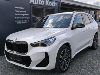 Gebraucht BMW X1 M Sport 163 PS (119 kW) 2023 Mineralweiss metallic SUV