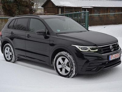 Gebraucht VW Tiguan R-line 150 PS (110 kW) 2023 Schwarz SUV