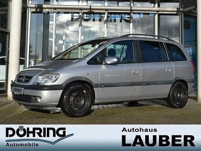 Silber Gebraucht 2003 Opel Zafira Van / Kleinbus | 1.900 €