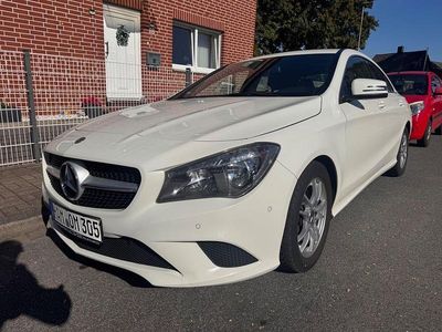 Gebraucht Mercedes CLA220 170 PS (125 kW) 2015 Weiß Limousine
