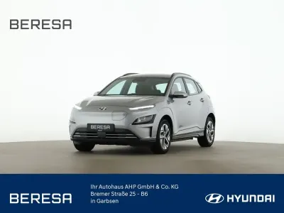 Gebraucht Hyundai Kona Select 100 kW (136 PS) 2023 Silber SUV