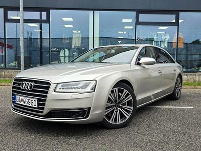 Second-hand Audi A8L 385 CP (283 kW) 2013 Auriu Berlinǎ
