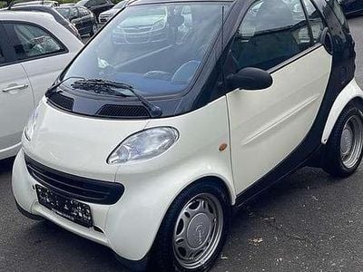 Weiß Gebraucht 2000 Smart ForTwo Coupé Kleinwagen | 2.990 € (Etwas zu teuer)