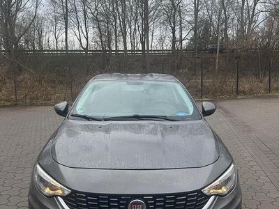 Gebraucht Fiat Tipo 120 PS (88 kW) 2016 Grau Limousine
