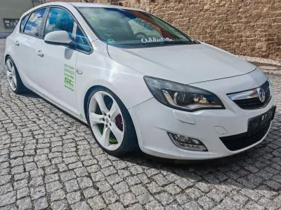 Occasion Opel Astra Sport 179 ch (131 kW) 2010 Blanc Berline