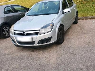 Usata Opel Astra 105 CV (77 kW) 2007 Argento Berlina
