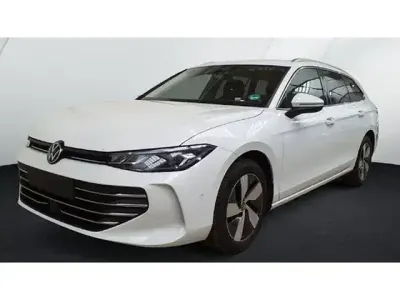 Gebraucht VW Passat Business 150 PS (110 kW) 2025 Weiß Kombi
