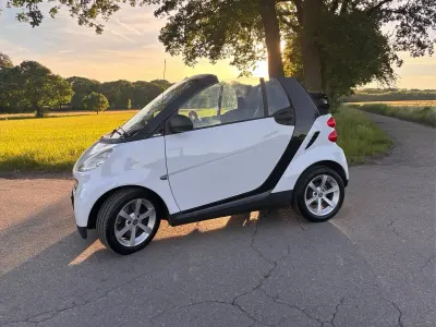 Gebraucht Smart ForTwo Cabrio 84 PS (61 kW) 2009 Weiß Cabrio