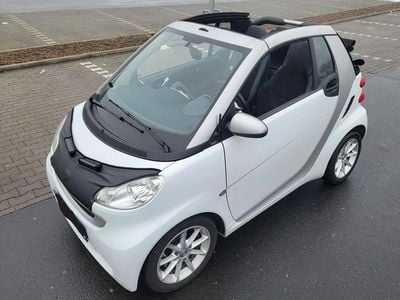 Gebraucht Smart ForTwo Cabrio Passion 71 PS (52 kW) 2010 Weiß Cabrio