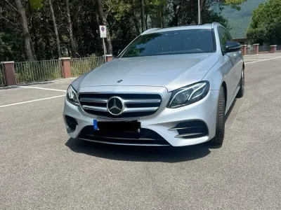 Używany Mercedes E220 194 KM (142 kW) 2017 Srebrny Kombi