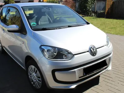Używany VW up! move up! 75 KM (55 kW) 2012 Srebrny Hatchback