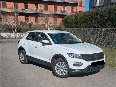 Second-hand VW T-Roc 116 CP (85 kW) 2018 Alb SUV