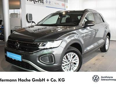 Second-hand VW T-Roc Life 116 CP (85 kW) 2024 Negru SUV