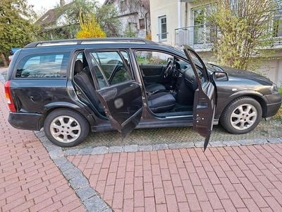 Second-hand Opel Astra 90 CP (66 kW) 1999 Negru Break