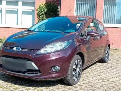 Gebraucht Ford Fiesta 82 PS (60 kW) 2009 Rot Limousine
