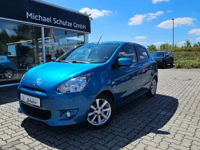 Gebraucht Mitsubishi Space Star 80 PS (58 kW) 2013 Atollblau Van / Kleinbus